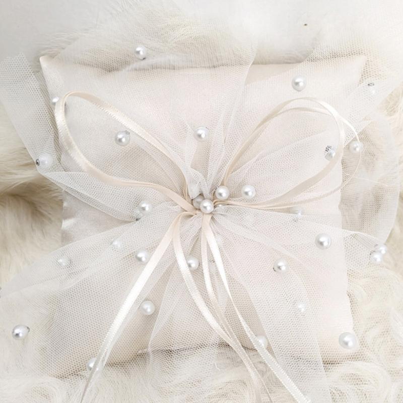 31BB PERLS LEARLS CUSHION WHIT - مراجعة Ring Bearer Pillow وسعره