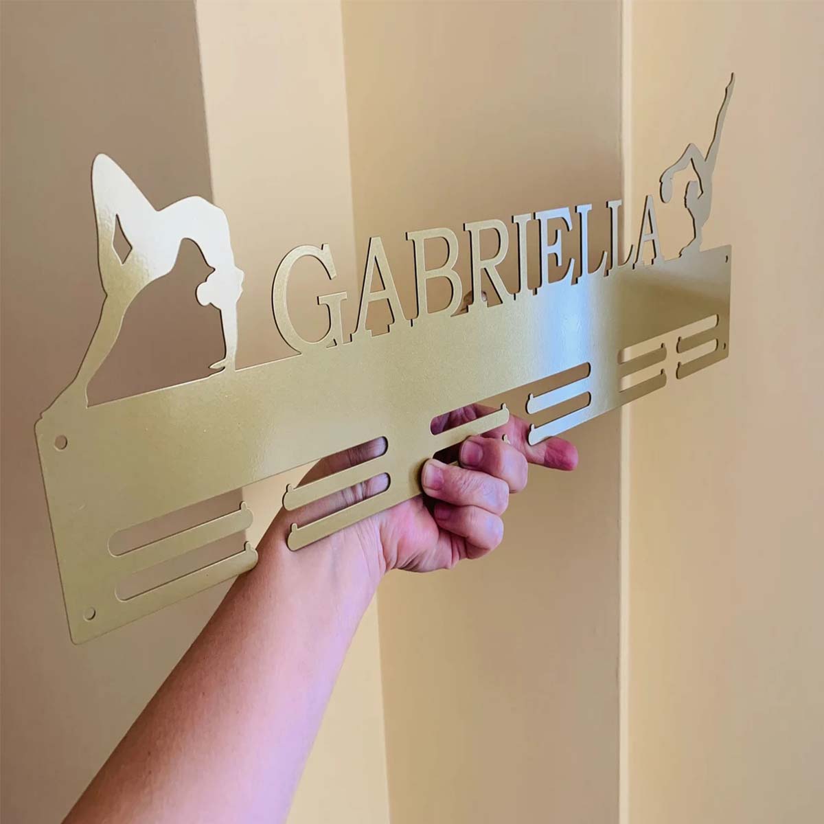 حامل معدني مخصص لعرض ميداليات  - مراجعة Wedding Party Supply وسعره