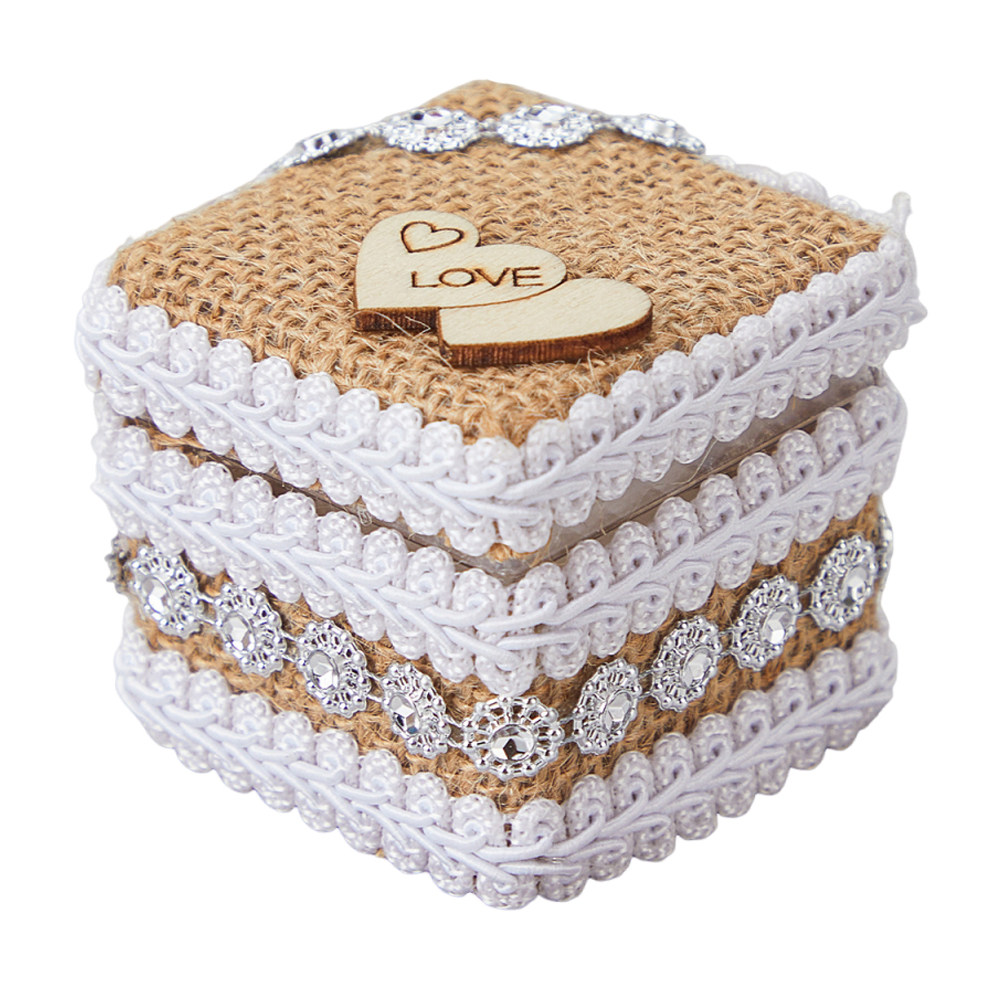 صندوق خاتم زفاف صغير بتصميم ري - مراجعة Ring Bearer Pillow وسعره